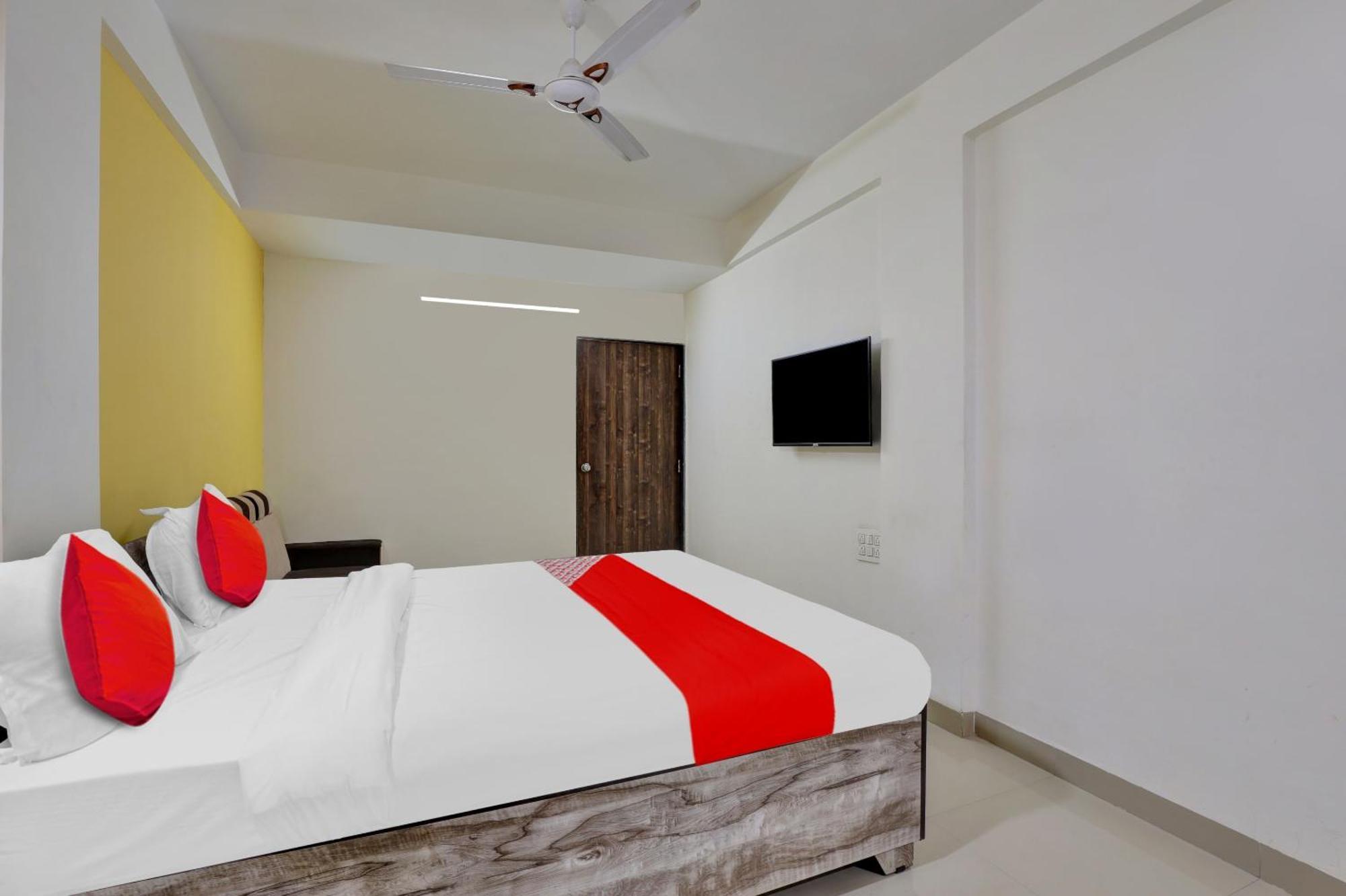 Fabhotel Relax กันตินาการ์ ภายนอก รูปภาพ