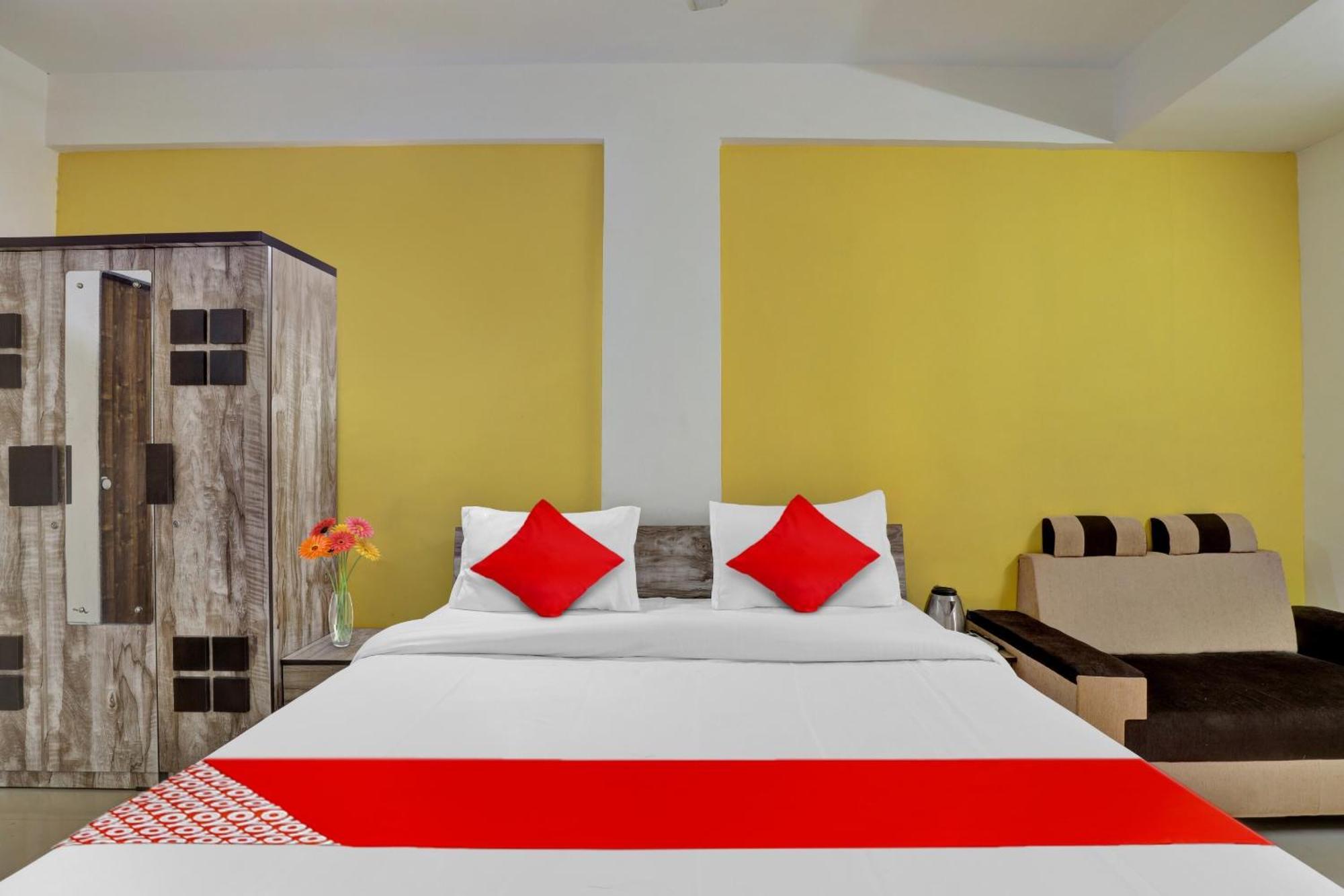 Fabhotel Relax กันตินาการ์ ภายนอก รูปภาพ