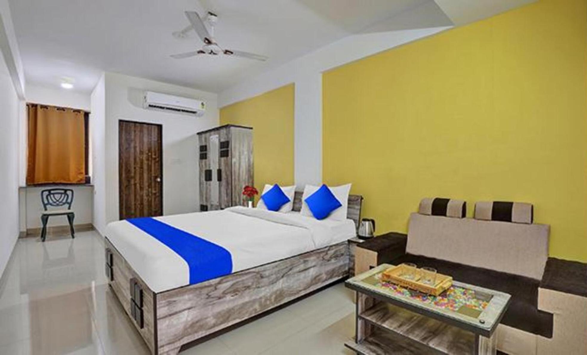 Fabhotel Relax กันตินาการ์ ภายนอก รูปภาพ