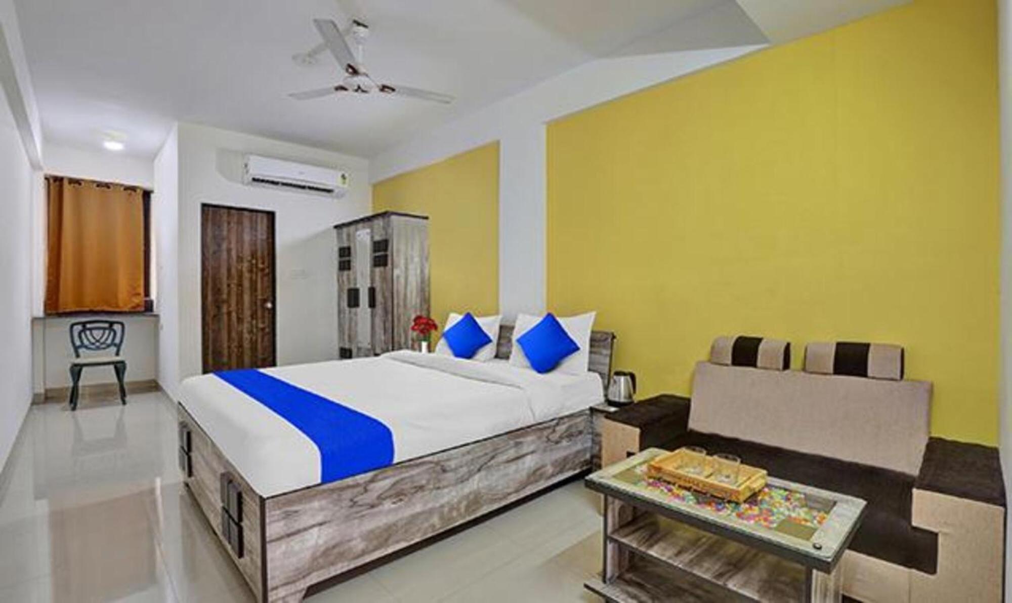 Fabhotel Relax กันตินาการ์ ภายนอก รูปภาพ
